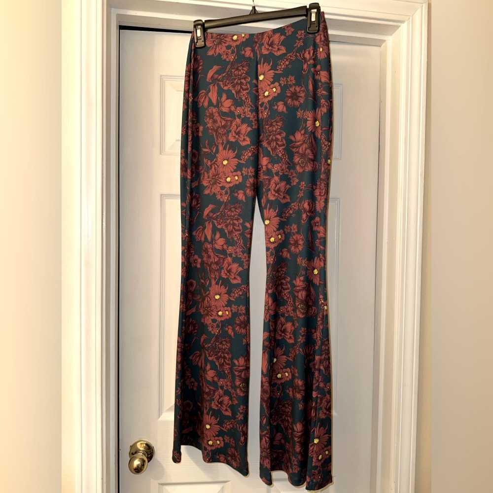 Zara Flared pull on Pants